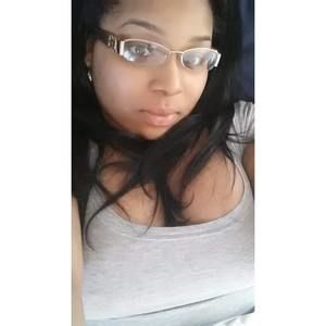 Meet your Posher, Adina